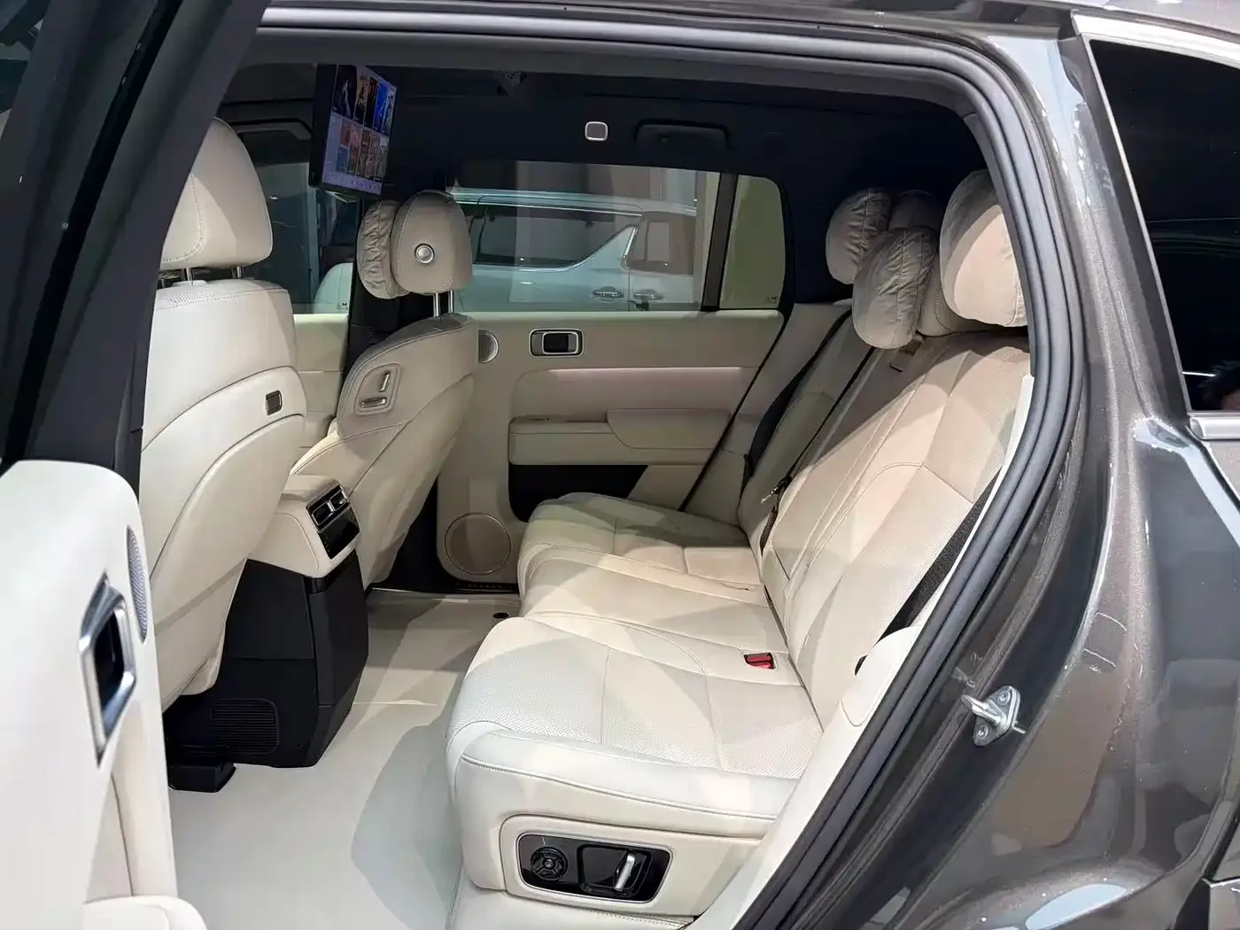 Li Auto Li Auto L7 2024 Model Ultra — Фото автомобиля 9