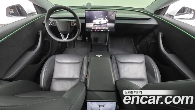 Tesla Model 3 — Фото автомобиля 7