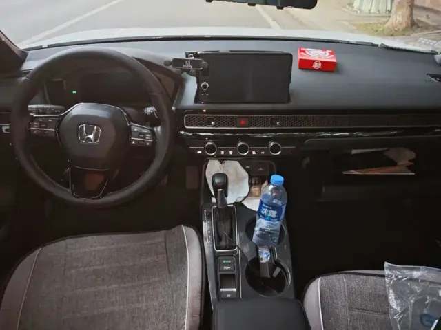 Honda Civic — Фото автомобиля 12