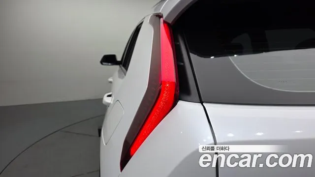 Kia Niro The All New — Фото автомобиля 8