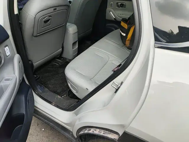 Leapmotor A10 — Фото автомобиля 5