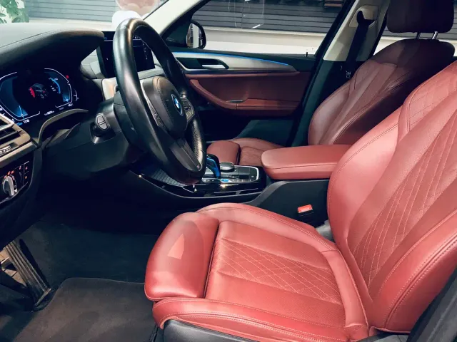 BMW iX3 — Фото автомобиля 6