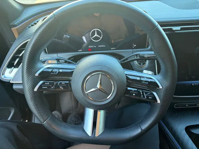 Mercedes-Benz E-Class — Фото автомобиля 9
