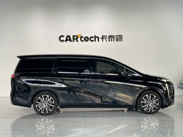 GAC Trumpchi E8 — Фото автомобиля 4