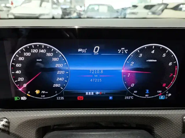 Mercedes-Benz A-Class — Фото автомобиля 11