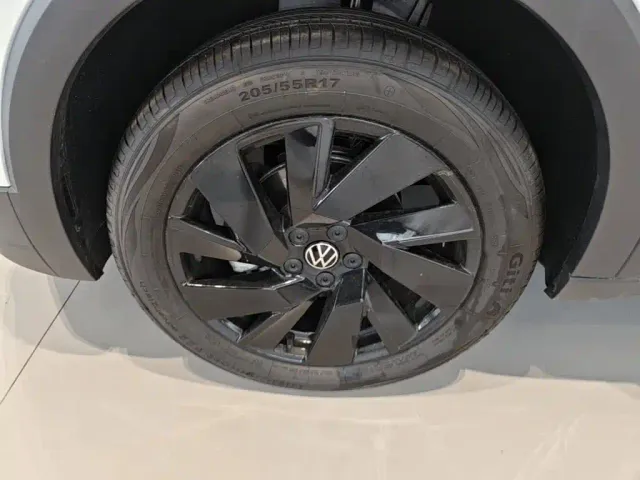 Volkswagen Tharu — Фото автомобиля 22