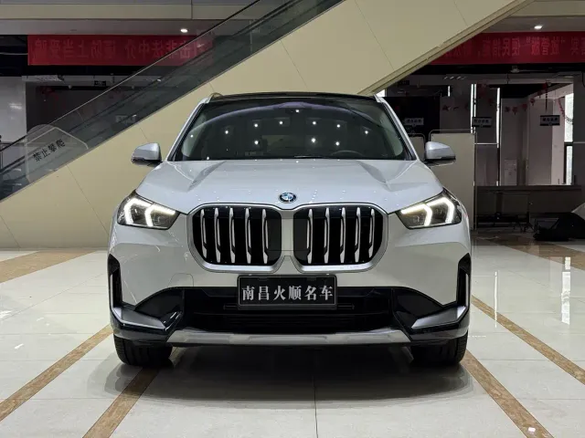 BMW X1 — Фото автомобиля 2
