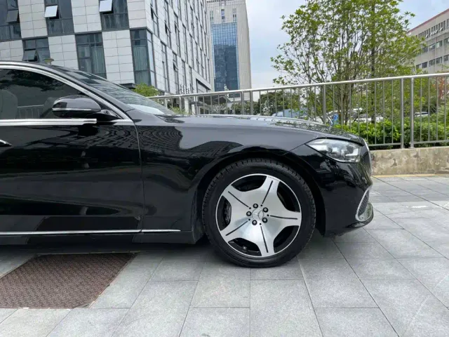 Mercedes-Benz Maybach S-Class — Фото автомобиля 24