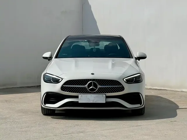 Mercedes-Benz C-Class — Фото автомобиля 2
