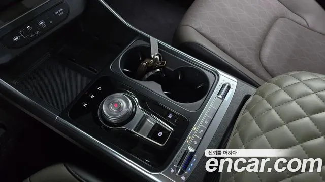 Kia Carnival — Фото автомобиля 12