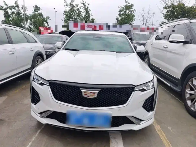 Cadillac CT4 — Фото автомобиля 2