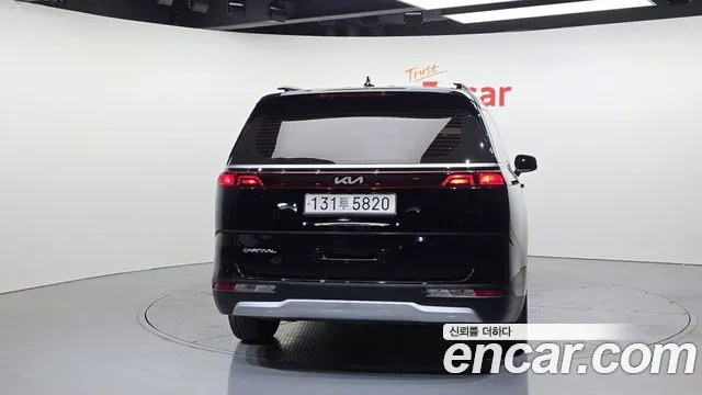 Kia Canival Carnival 4 поколение Бензин 9 мест Prestige — Фото автомобиля 4