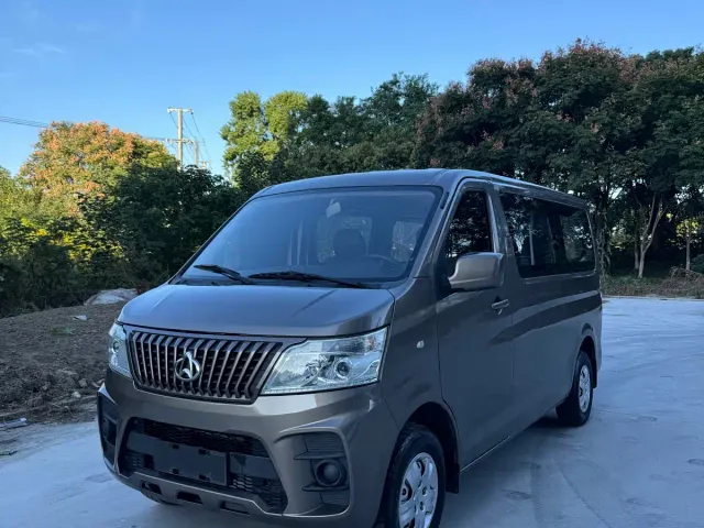 Фотография автомобиля — Changan Ruixing M60