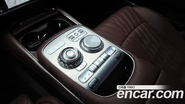 Genesis G90 Бензин 3.5 турбо AWD — Фото автомобиля 8