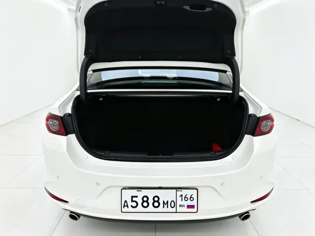 Mazda Axela — Фото автомобиля 21