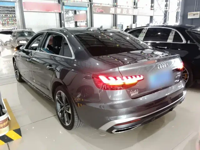 Audi A4L — Фото автомобиля 4