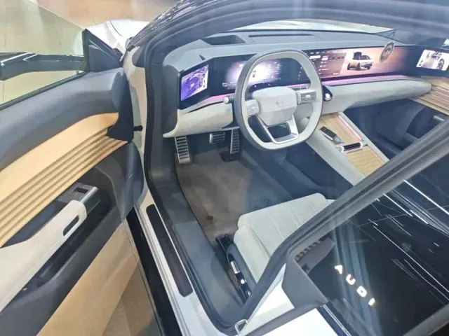 Audi E5 Sportback — Фото автомобиля 15