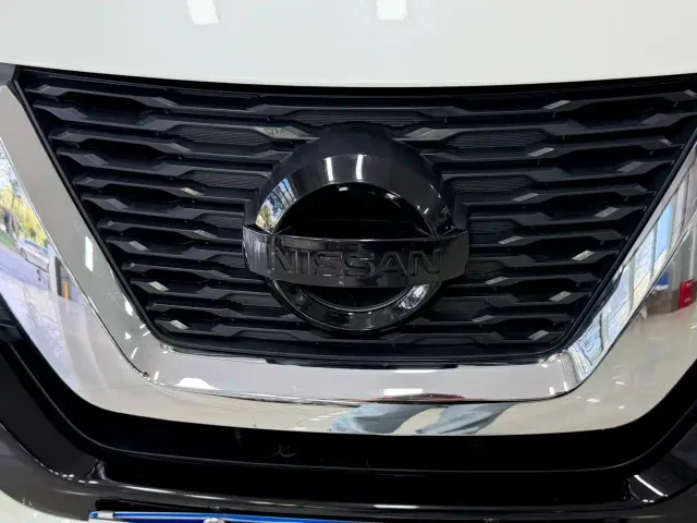Nissan X-Trail — Фото автомобиля 4