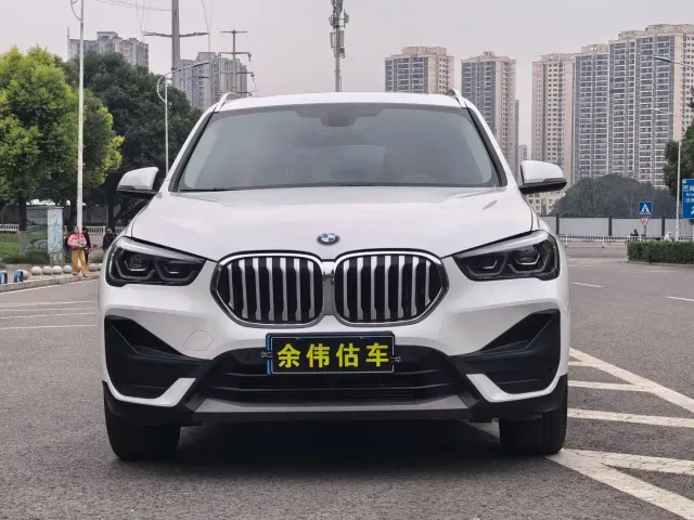 BMW X1 — Фото автомобиля 2
