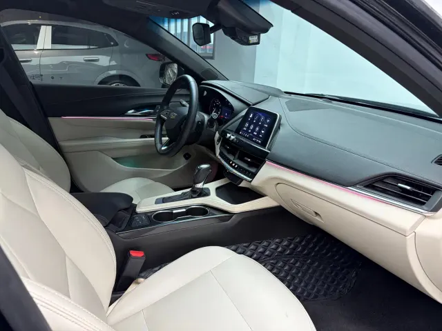 Cadillac CT4 — Фото автомобиля 14