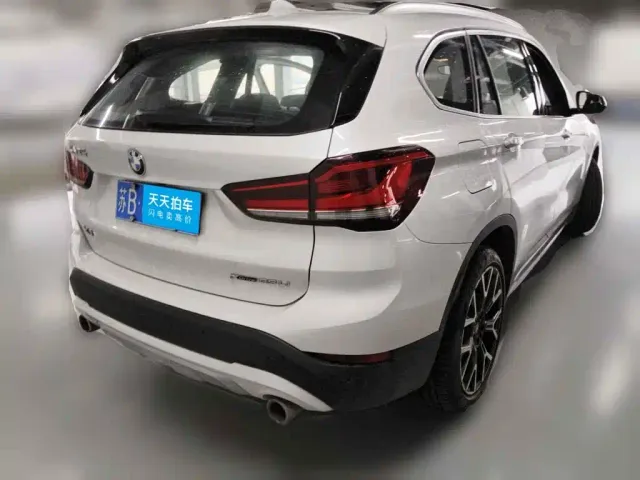 BMW X1 — Фото автомобиля 2