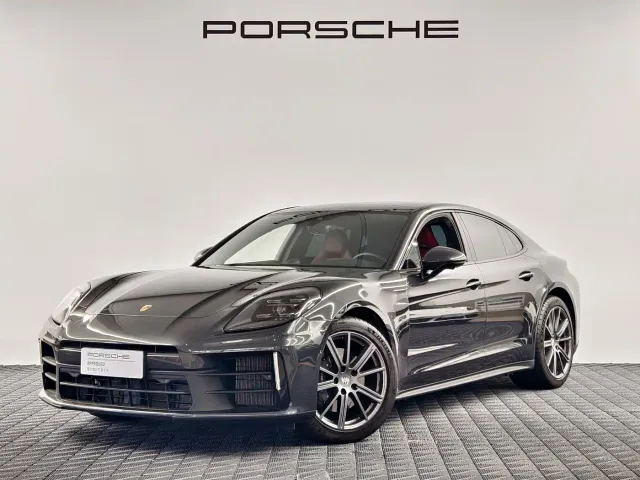 Фотография автомобиля — Porsche Panamera