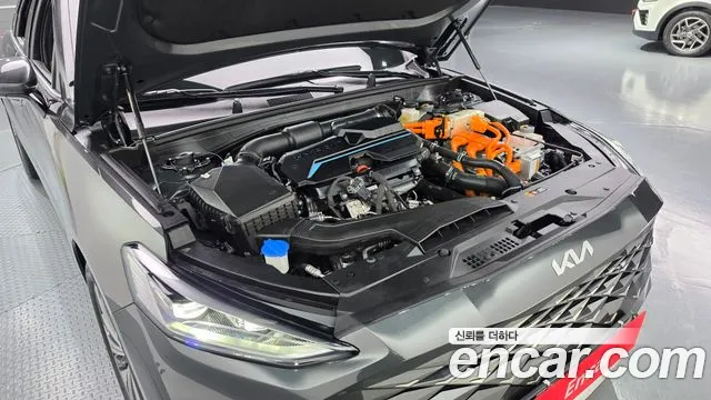 Kia K8 Hybrid — Фото автомобиля 9