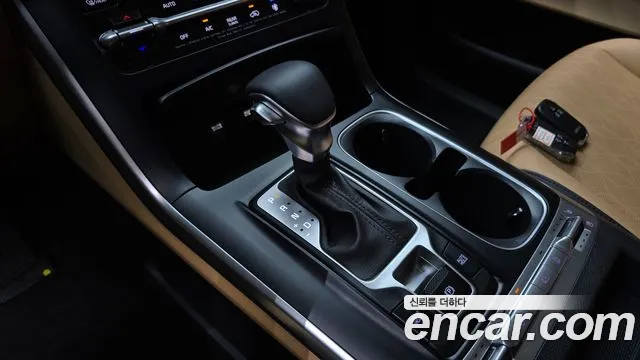 Kia Canival Carnival 4 поколение Дизель 9 мест Prestige — Фото автомобиля 9