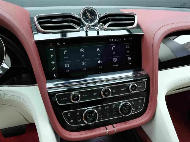 Bentley Bentayga Hybrid — Фото автомобиля 10