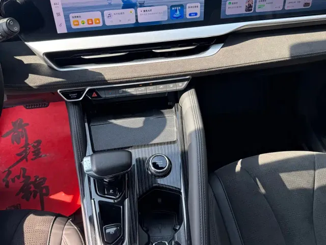 Geely Xingyue L — Фото автомобиля 12