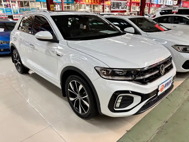 Volkswagen T-Roc — Фото автомобиля 3