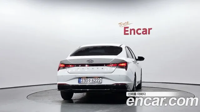 Hyundai Avante CN7 — Фото автомобиля 4