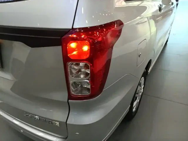 Wuling Hongguang — Фото автомобиля 7