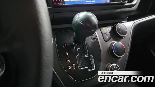 Kia RAY Новый Kia Ray Фургон — Фото автомобиля 9