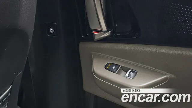 Kia Carnival — Фото автомобиля 18