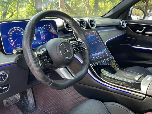 Mercedes-Benz C-Class — Фото автомобиля 20