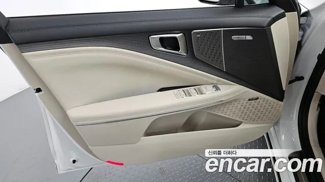 Kia K8 Signature — Фото автомобиля 23