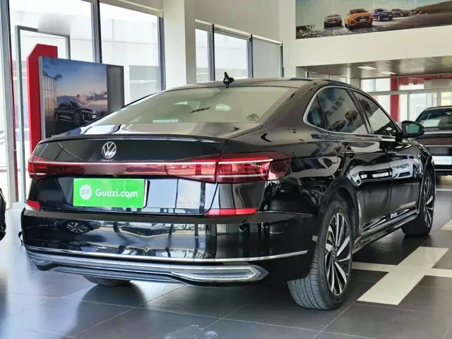 Volkswagen Passat — Фото автомобиля 6