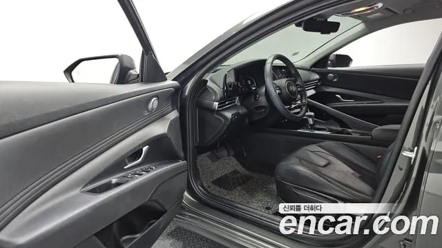 Hyundai AVANTE Новый Avante (CN7) — Фото автомобиля 10