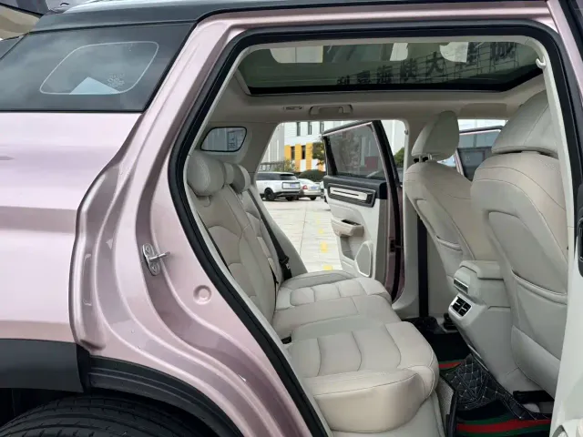 Geely ICON — Фото автомобиля 22