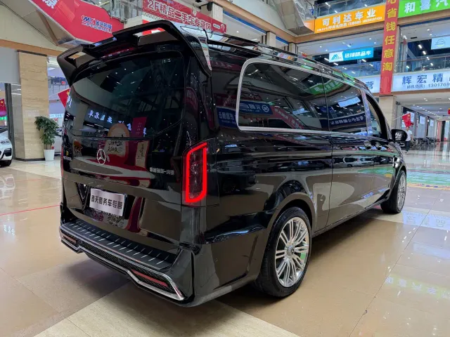 Mercedes-Benz Vito 2023 2.0T Business 7-Seater — Фото автомобиля 8