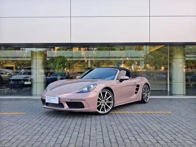 Фотография автомобиля — Porsche 718