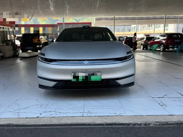 Changan Qiyuan A06 — Фото автомобиля 2