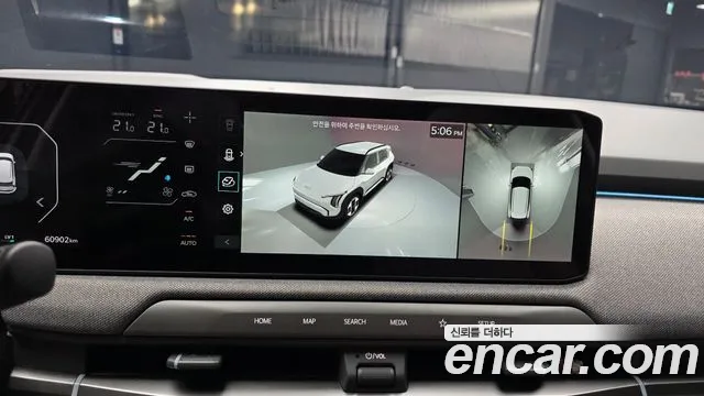 Kia EV3 Long Range 2WD — Фото автомобиля 4