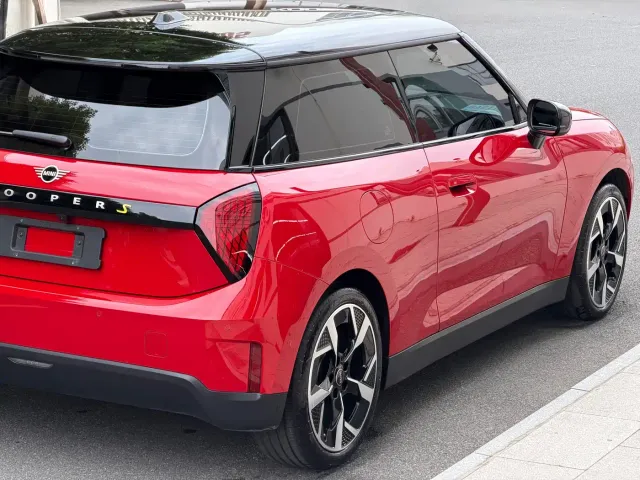 MINI Cooper — Фото автомобиля 6