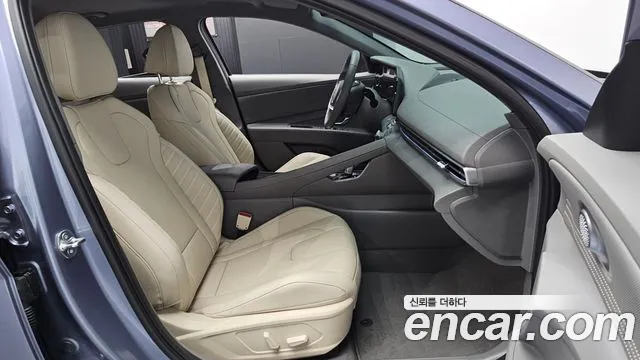 Hyundai Avante CN7 — Фото автомобиля 16