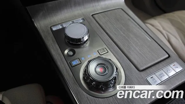 Genesis G80 Бензин 2.5 турбо AWD — Фото автомобиля 9