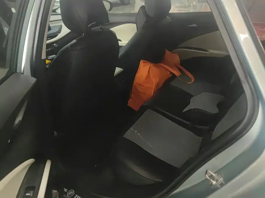 Buick Velite 6 2022 PHEV Connected Fashion — Фото автомобиля 11