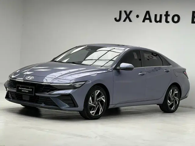 Фотография автомобиля — Hyundai Elantra