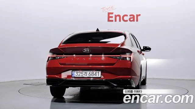 Hyundai AVANTE Avante (CN7) — Фото автомобиля 4
